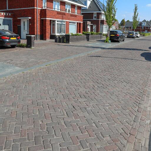 oud-gebakken-klinkers-keiformaat-genuanceerd
