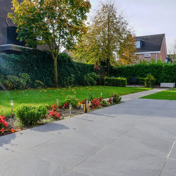 Solido Ceramica 30MM Isola Antraciet tegel 60x60x3 cm.