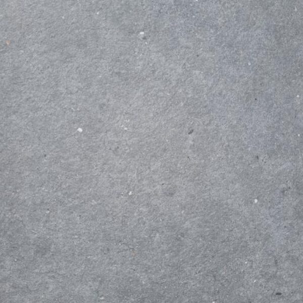Luna_Graphite.jpg