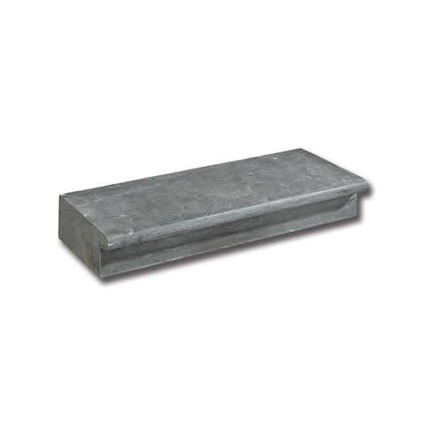 Blue stone traptrede met neus