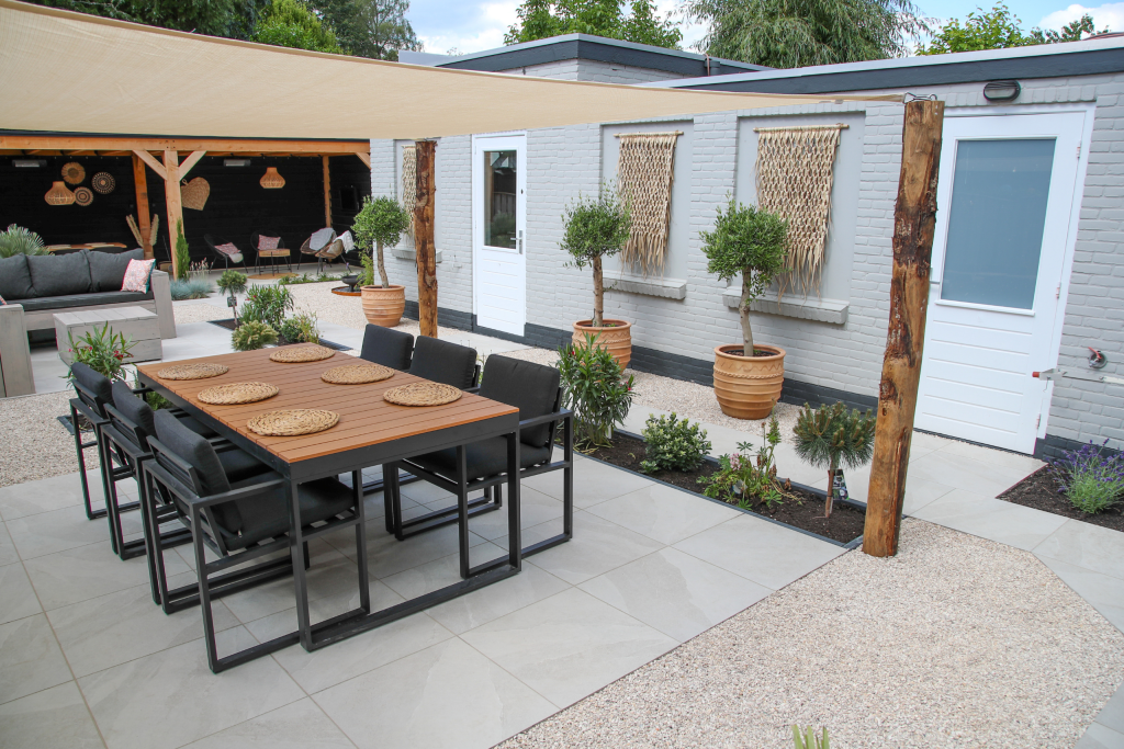 Terras in achtertuin