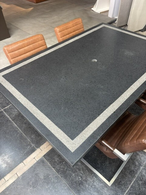 Orient Black Tafel geschuurd met rand