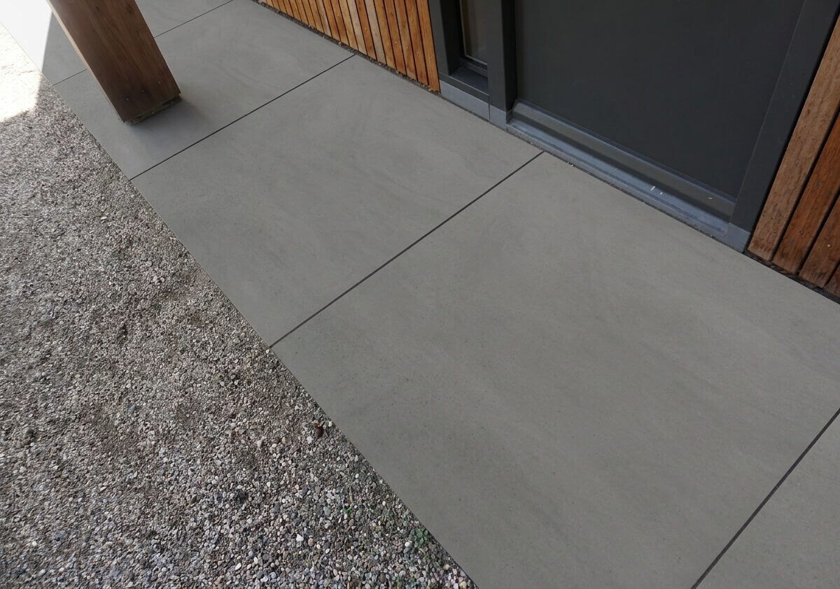 Built 20MM Sidewalk tegel 120x120x2 cm.
