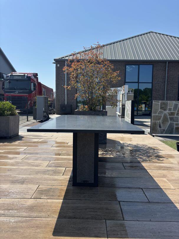Orient Black Tafel gekapt onderstel