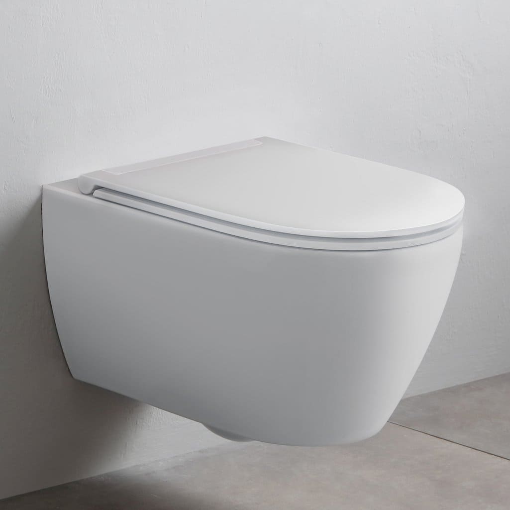 Keramisch hangtoilet met bijpassende toiletbril